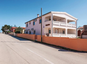 Beautiful Apartment in Vir With 1 Bedrooms and Wifi