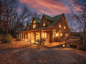 Ar'ya Relaxed Chalet by Taylor Made Deep Creek