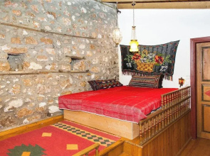 260m2 Unique Mountain House in Lilea Parnasos