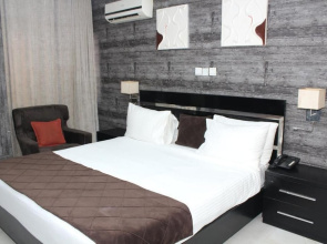 Oxygen Orbis Hotel