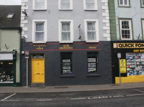 No 13 Townhouse