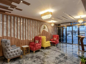 Daan Hotel