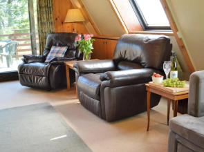 Loch View Lodge