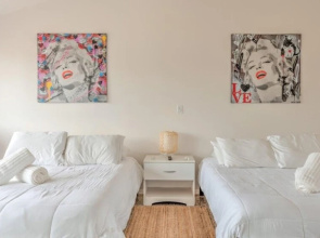 Unit 8 King - Bungalows at Common Ground