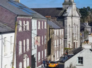 Kinsale town cosy home 2 min walk to town center