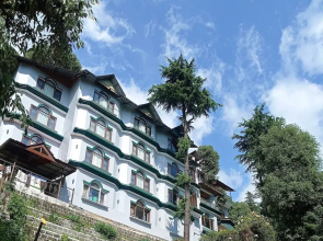 Sunny Guest House by OYO Rooms