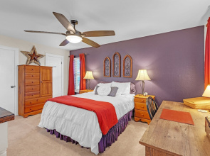 Dean's Retreat At Georgetown 3 Bedroom Home