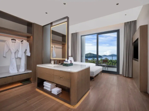 Holiday Inn Resort Wanning Shenzhou Peninsula by IHG