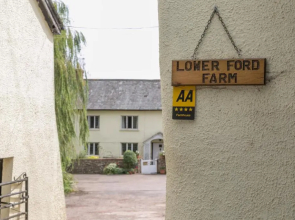 Lower Ford Farm