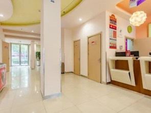 银座佳驿酒店(济南山东国际会展中心交通学院八里桥地铁站店)