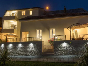 Apartments Dida moj