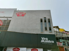 Oyo 23115 Hotel Saravana