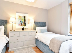"The Courtyard @ Clifden Boutique Apartments"