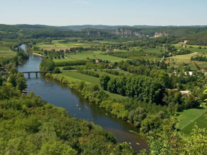 Secluded holiday home with a dishwasher, not far from Sarlat