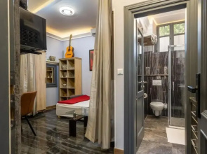 Room-seistanca Lux - Old City Entrance D