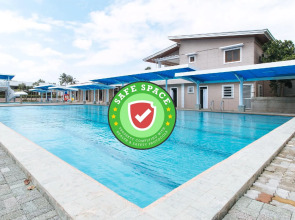 RedDoorz Premium @ Trece Indang Road