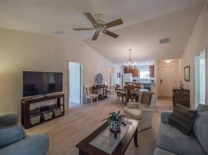 English Ivy Court 2600 by White Pelican VR