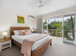Moondarah, Apartment 6, 75 Noosa Parade