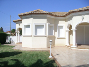 025 Villa California