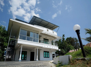 OYO 12224 Karoli Inn
