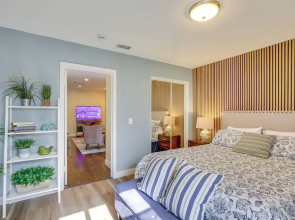 1 Mi to Gaylord Resort & Bayfront: Updated Duplex