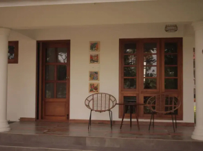 Palliath House-Heritage Villa Beachside