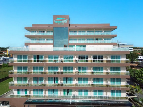 Crocobeach Hotel