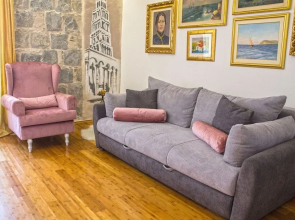 Split Theatre Apartments