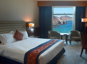 Курортный отель Oceanic Khorfakkan Resort And Spa