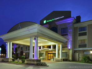 Holiday Inn Express and Suites Henderson by IHG