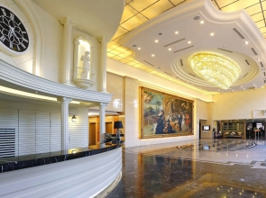 Golden Tulip - Aesthetics Hotel