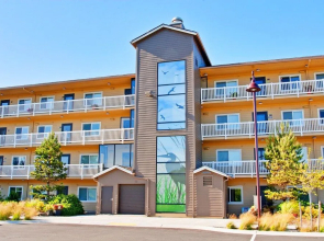 Outlook Condos at Oyhut Bay Resort