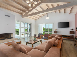 Arkaim in Filipana with 5 bedrooms and 5 bathrooms