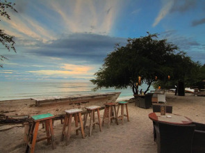 Jambuluwuk Oceano Resort Gili Trawangan