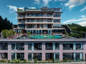 Tengchong Pohang Dongshan Hot Spring Hotel