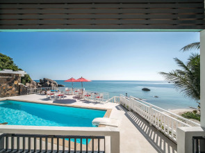 Crystal Bay Beach Resort