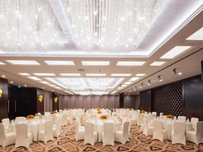 Отель Broadway Mansions Shanghai