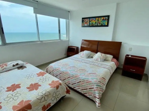 Apartment Al-1 Facing the sea With Pool and Wifi