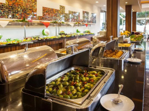 Kleopatra Ada Beach Hotel