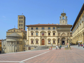 Awesome Apartment in Castiglion Fiorentino With Outdoor Swimming Pool, Wifi and 1 Bedrooms