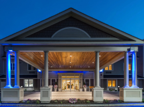 Holiday Inn Express Hotel & Suites Tilton - Lakes Region