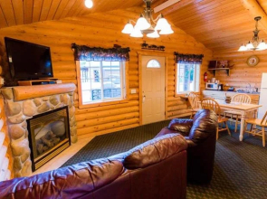 Cabin Creek Inn