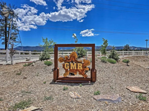 Hot Tub & Mtn Views: Peaceful Big Bear Home!