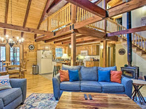 Massanutten Resort Log Cabin w/ Mountain Views!