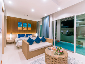 Курортный отель Fishermen's Harbour Urban Resort