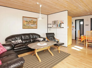 Cozy Holiday Home in Ulfborg near Beach
