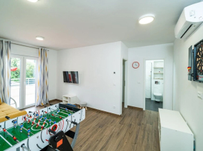 Amazing Apartment in Zaton Veliki With Wifi and 4 Bedrooms