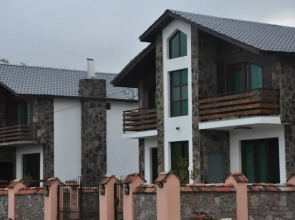 Lamani Villas