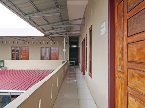 SPOT ON 92498 Fanni Homestay