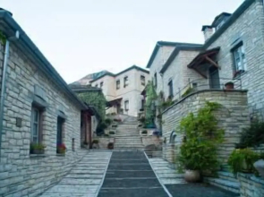 Artsistas Houses